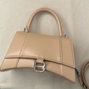 Small Hourglass Bag Light Beige